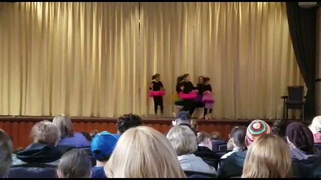 Chanukah tutu girls part 3 Chanukah tutu girls part 3