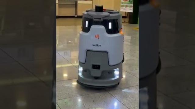 Robôs em aeroportos Robôs em aeroportos