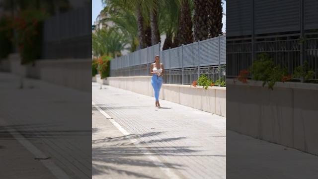 When the heel gives up but you don't #runningerrands #casual #outfitoftheday #fashion #highheels When the heel gives up but you don't #runningerrands #casual #outfitoftheday #fashion #highheels