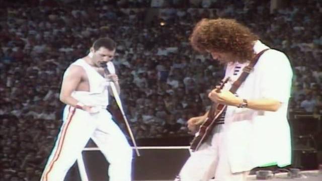Queen - i want to break free (live at wembley) Queen - i want to break free (live at wembley)