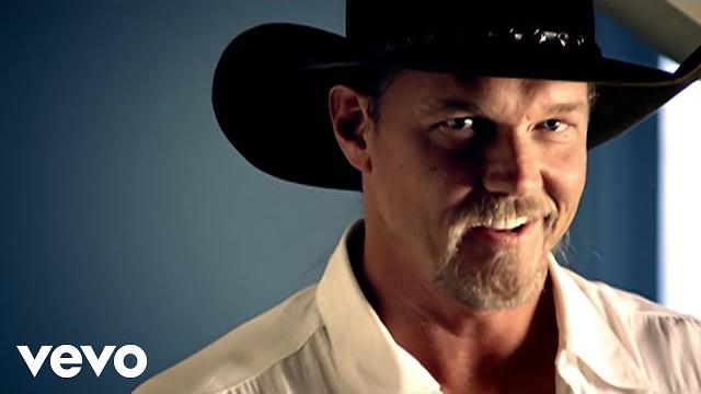 Trace adkins - hot mama (official music video) Trace adkins - hot mama (official music video)