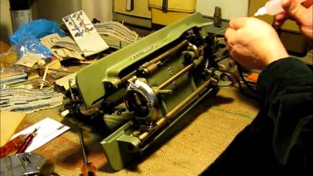 Oiling a new home model 270 sewing machine Oiling a new home model 270 sewing machine