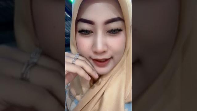 Bigolive hijab hot lagi di warung Bigolive hijab hot lagi di warung