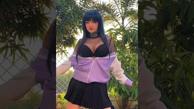 Sometimes you need to let gravity do it's work #anime #cosplay Sometimes you need to let gravity do it's work #anime #cosplay