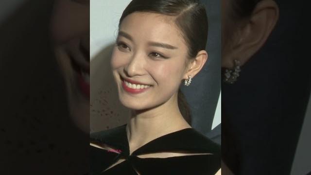 完美轻熟!演员倪妮怼脸拍摄,气质完美 完美轻熟!演员倪妮怼脸拍摄,气质完美