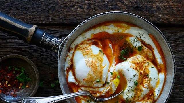 Cilbir (the best turkish eggs recipe!) Cilbir (the best turkish eggs recipe!)