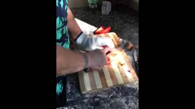 Cook'in without look'in with my guest host susan howard making homemade burgers and pasta salad par Cook'in without look'in with my guest host susan howard making homemade burgers and pasta salad par