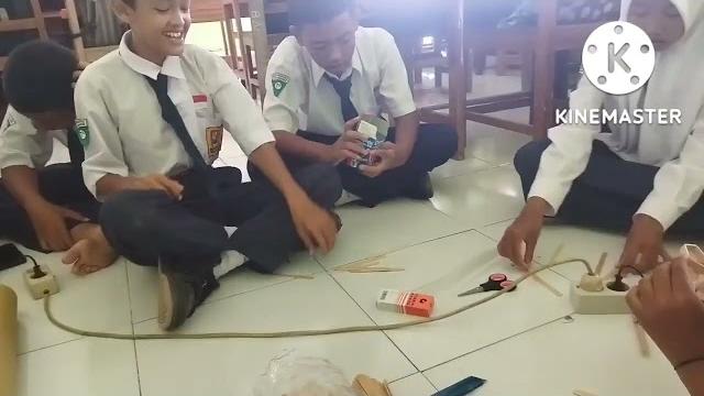 Ikm 2022 kewirausahaan || membuat lampion dari stik es krim #duta #tanjunganom #smpn2 #kewirausahaan Ikm 2022 kewirausahaan || membuat lampion dari stik es krim #duta #tanjunganom #smpn2 #kewirausahaan