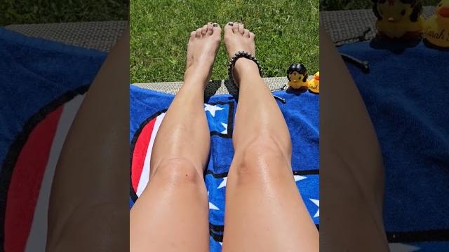 Sunbathing queen Sunbathing queen