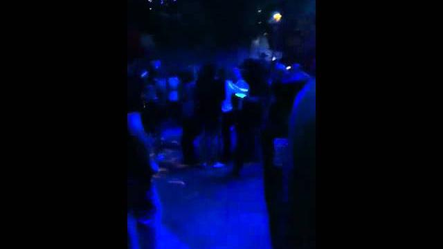 Hand raving Hand raving