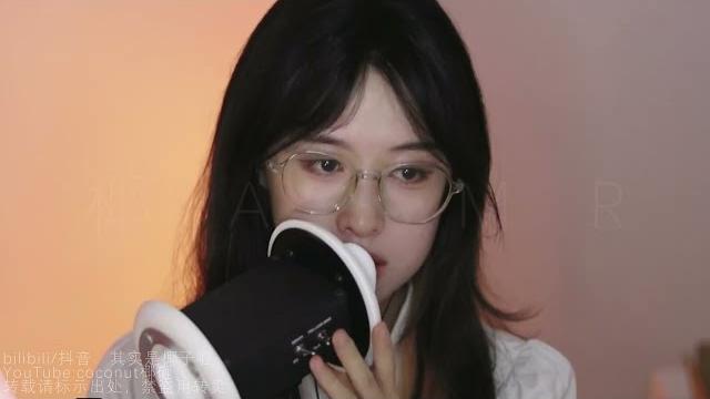 【asmr coconut椰~】kiss and ear picking亲亲+采耳 【asmr coconut椰~】kiss and ear picking亲亲+采耳
