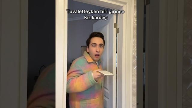 Tuvaletteyken biri girerse Tuvaletteyken biri girerse