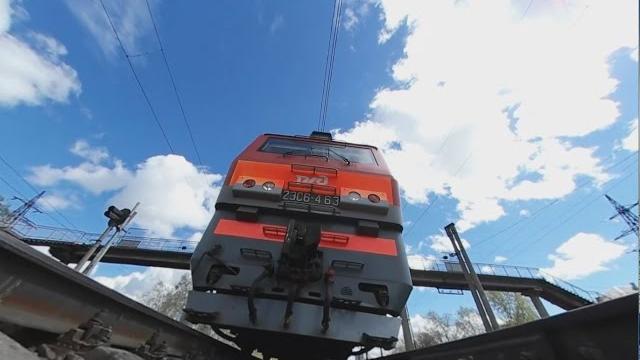 Под поездом 360 under the train vr gear 360 Под поездом 360 under the train vr gear 360