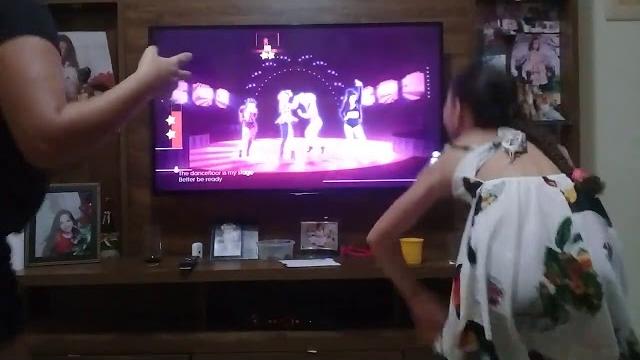 Meninas dançando Meninas dançando