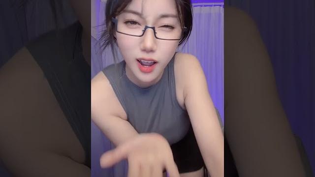 Beautiful girls 小妖月 v1 Beautiful girls 小妖月 v1