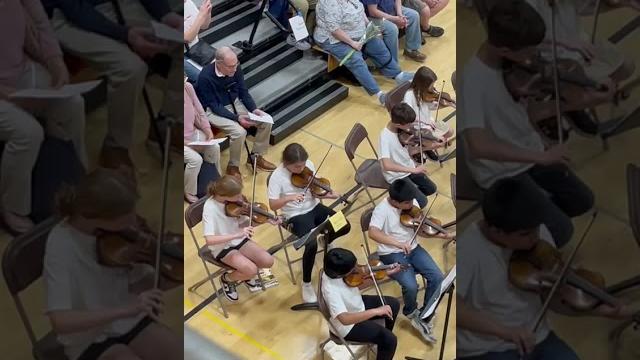 Kabir bathia - hot cross buns - violin Kabir bathia - hot cross buns - violin