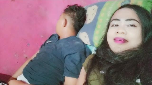 Si aa pulang kerja di rumah Si aa pulang kerja di rumah