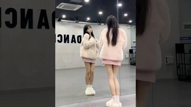 【小羊】露丝太甜啦 #美女 #跳舞 #dance #shorts 【小羊】露丝太甜啦 #美女 #跳舞 #dance #shorts
