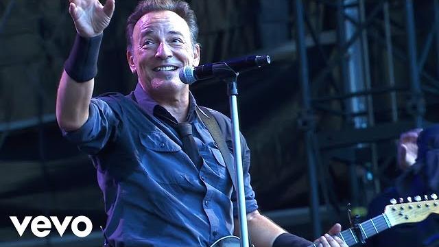 Bruce springsteen - you never can tell (leipzig 7/7/13) Bruce springsteen - you never can tell (leipzig 7/7/13)