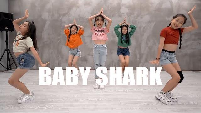 Baby shark (trap remix) dance choreography Baby shark (trap remix) dance choreography