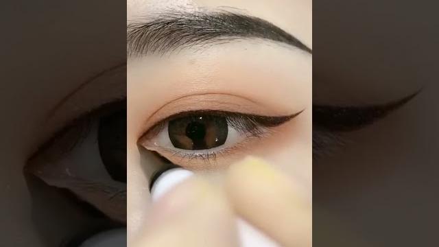 Tutorial bikin eyeliner 2021 Tutorial bikin eyeliner 2021