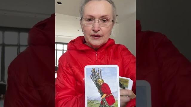 Кто вам сейчас хочет передать привет? #колена Кто вам сейчас хочет передать привет? #колена