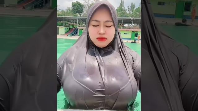 Lagi renang #renang #tobrut #hijabers #hijabstyle Lagi renang #renang #tobrut #hijabers #hijabstyle