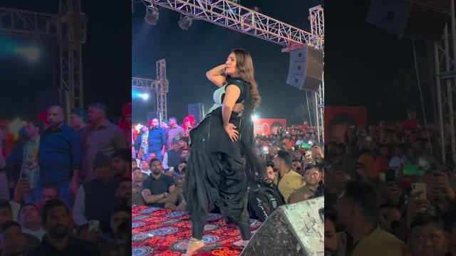 सपना चौधरी का ऐसा डान्स देखो क्या | matak chalungi | sapna choudhary | new haryanvi song 2025 सपना चौधरी का ऐसा डान्स देखो क्या | matak chalungi | sapna choudhary | new haryanvi song 2025