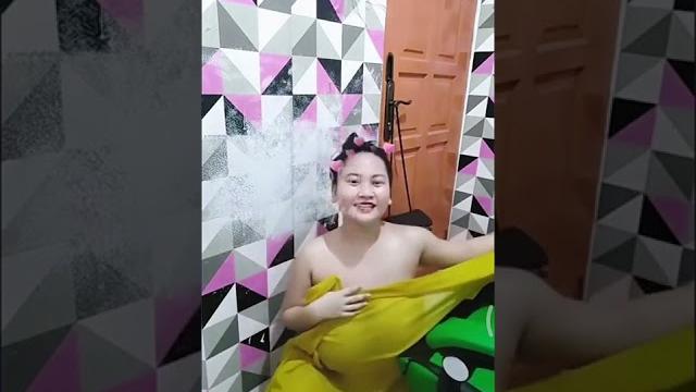 Payudara jumbo goyang bigo Payudara jumbo goyang bigo