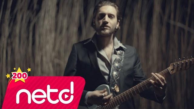 Ufuk beydemir - ay tenli kadın Ufuk beydemir - ay tenli kadın