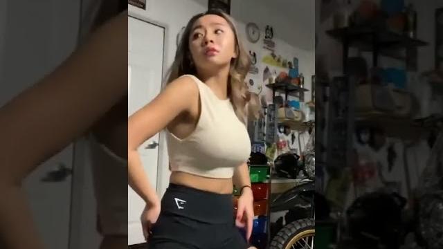 这奶晃得晕 这奶晃得晕