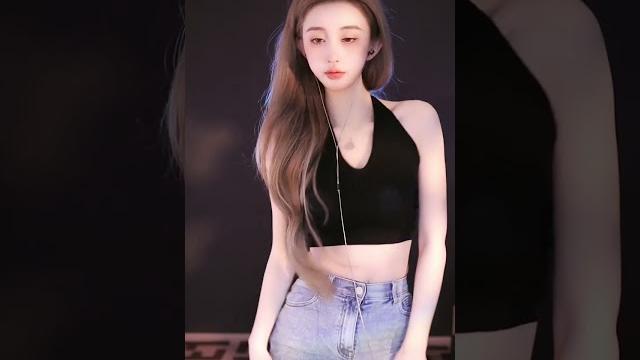 【抖音主播 & 奶油米yoo】 (1) live stream 跳舞 【抖音主播 & 奶油米yoo】 (1) live stream 跳舞