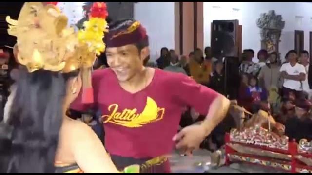 Joget bumbung bali Joget bumbung bali