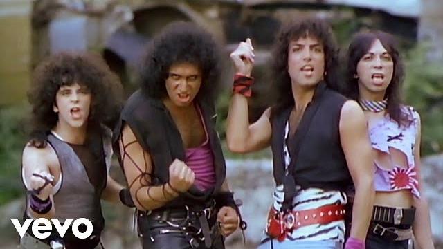 Kiss - lick it up Kiss - lick it up