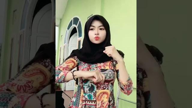 Jilbab nonjol//tiktok//susu gede Jilbab nonjol//tiktok//susu gede