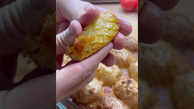 Бомбическая запеченная картошка с сыромрецепт: #рек #рекомендации #картошка #ужин #рецепт #сыр Бомбическая запеченная картошка с сыромрецепт: #рек #рекомендации #картошка #ужин #рецепт #сыр