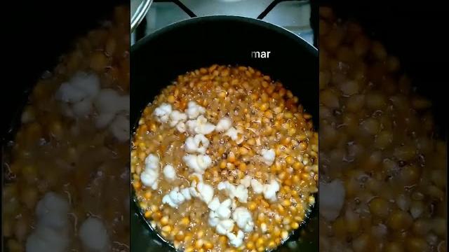 The easiest way to make sweet popcorn The easiest way to make sweet popcorn