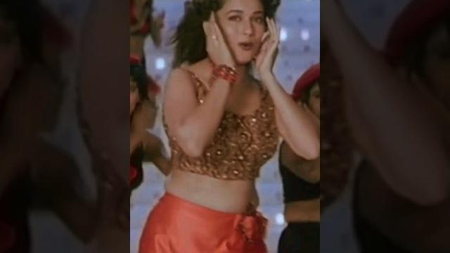 Loye loye loye madhuri dikshit ️ raj babbar#short #yt Loye loye loye madhuri dikshit ️ raj babbar#short #yt
