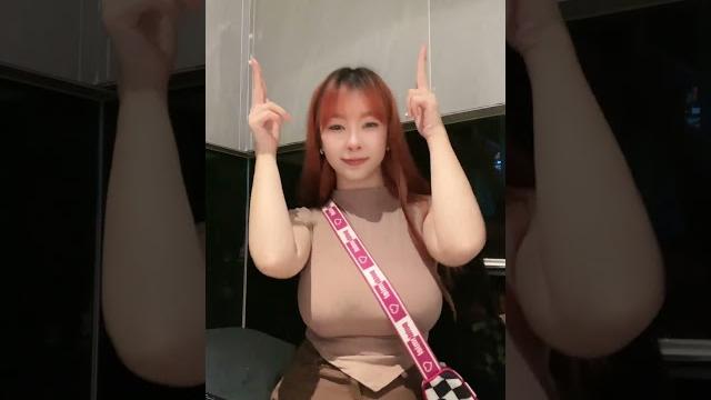 Chinese girl 小羊崽爱跳舞 Chinese girl 小羊崽爱跳舞