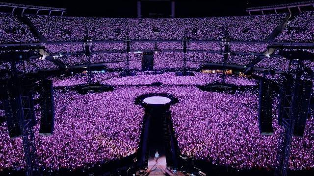 Coldplay - a sky full of stars (live at river plate) Coldplay - a sky full of stars (live at river plate)