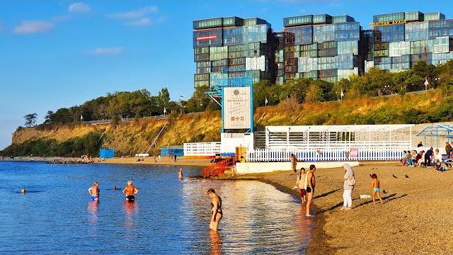 Анапа - погода 22 октября 2020 - отдых у моря в межсезонье. высокий берег. малая бухта. люди рады! Анапа - погода 22 октября 2020 - отдых у моря в межсезонье. высокий берег. малая бухта. люди рады!