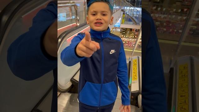 Mc lorenzo se garante sem auto-tune? #mclorenzo #creator #funk #desafio #shortvideo #shorts #short Mc lorenzo se garante sem auto-tune? #mclorenzo #creator #funk #desafio #shortvideo #shorts #short