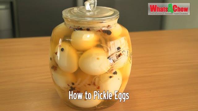 How to pickle eggs - perfect spicy pickled eggs recipe - bar style - pub style pickled eggs How to pickle eggs - perfect spicy pickled eggs recipe - bar style - pub style pickled eggs