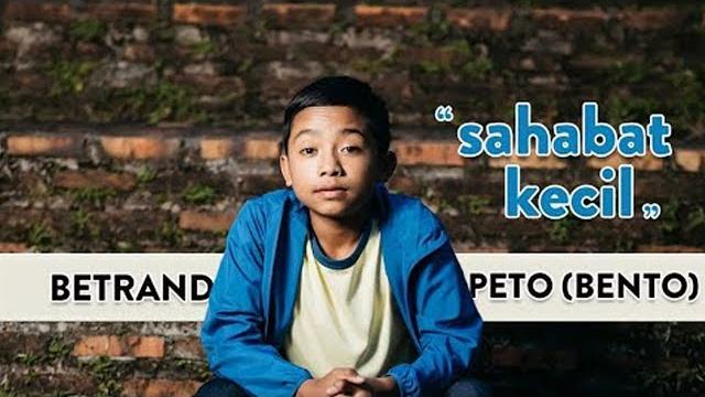 Betrand peto - sahabat kecil (official music video) Betrand peto - sahabat kecil (official music video)