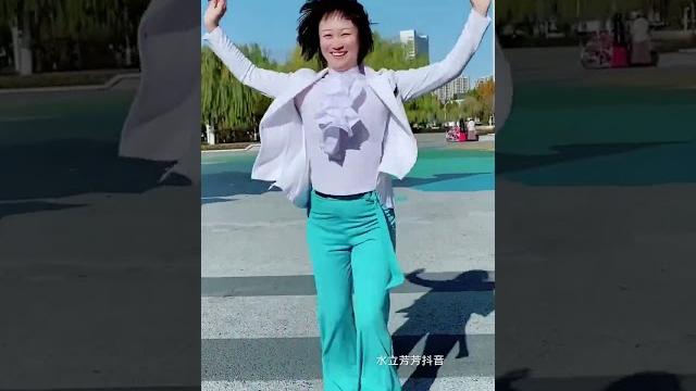 《火辣辣》廣場舞 #美美噠跳起來 #舞出好心情 #跳出你的美 《火辣辣》廣場舞 #美美噠跳起來 #舞出好心情 #跳出你的美