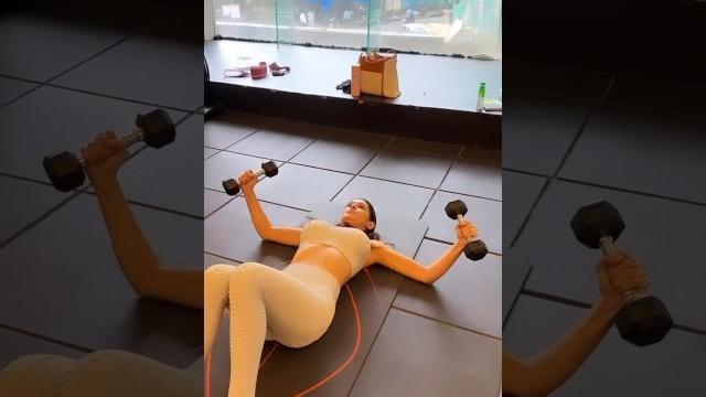 Fitness model #trending #shorts Fitness model #trending #shorts