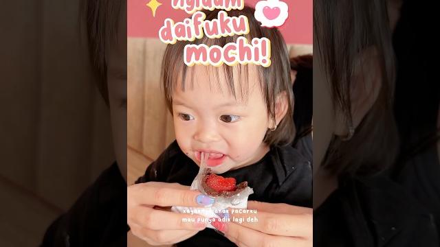 Mama yuka-chan ngidam daifuku mochi #baby #minivlog #yuka #mochi #daifukumochi #mukbang #vlog Mama yuka-chan ngidam daifuku mochi #baby #minivlog #yuka #mochi #daifukumochi #mukbang #vlog