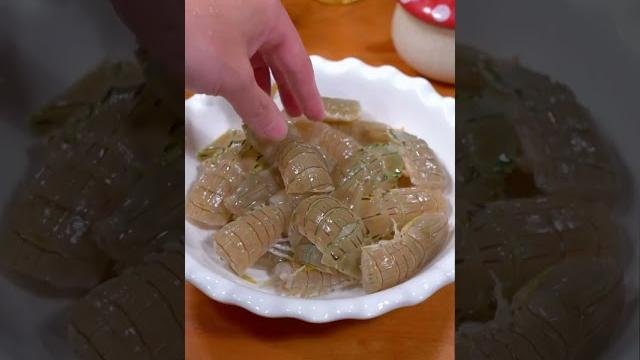 海边人喜欢吃的生腌皮皮虾做法,讲究食材的新鲜和原滋原味#food #food challenge #foodie beauty #food shorts #food recipes 海边人喜欢吃的生腌皮皮虾做法,讲究食材的新鲜和原滋原味#food #food challenge #foodie beauty #food shorts #food recipes