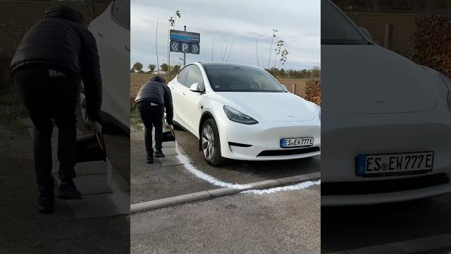 Я сломал теслу! Я сломал теслу!