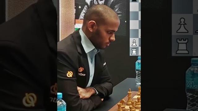 World no.1 blunders in 8 moves! #shorts World no.1 blunders in 8 moves! #shorts